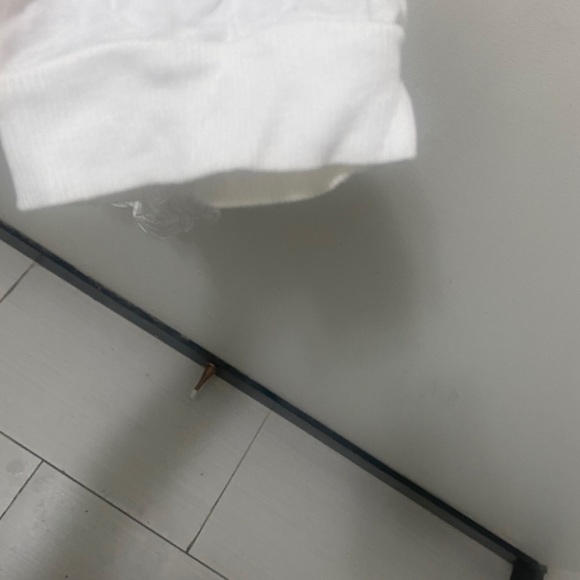 Cute top♦️SOLD♦️SOLD♦️ - Picture 3 of 3